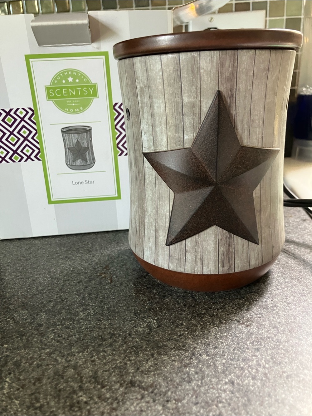 Scentsy Lone Star Rustic Brown & Gray Warmer